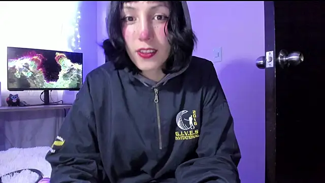 Room312  online show from December 2024 10:36:02 PM