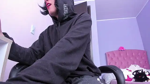 Room312  online show from January 2025 04:46:01 PM