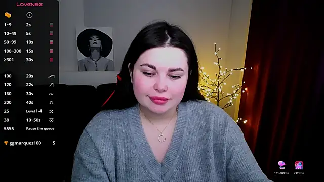 Snapshot of Emily_Mo chatting on February 2025 06:35:01 AM Emily Mo online show from February 2025 06:35:01 AM