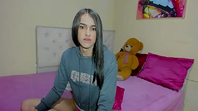 Snapshot of sweet1Girl chatting on January 2025 12:01:01 PM sweet1Girl online show from January 2025 12:01:01 PM