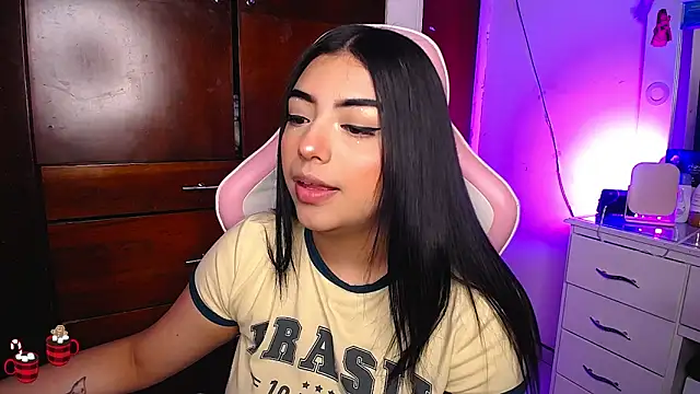 eva six online show from February 2025 08:29:02 PM