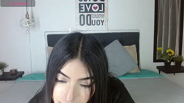 eva six online show from October 2025 05:43:01 PM