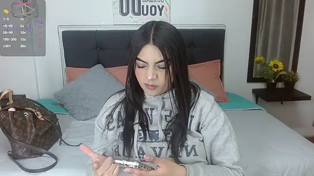 eva six online show from October 2025 07:22:01 PM