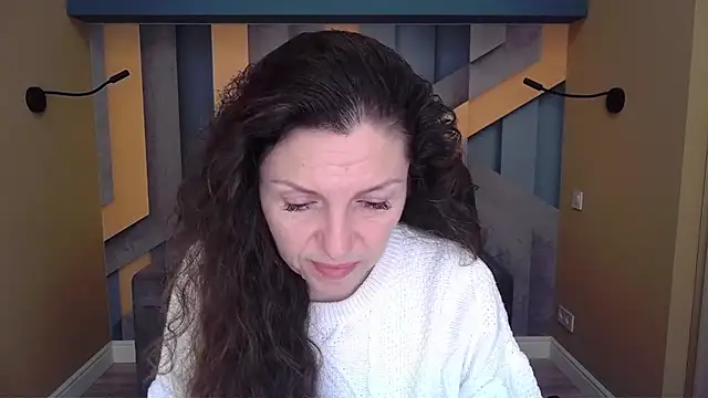 Snapshot of EllaLong chatting on January 2026 12:29:02 PM EllaLong online show from January 2026 12:29:02 PM