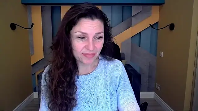 Snapshot of EllaLong chatting on February 2026 12:27:01 PM EllaLong online show from February 2026 12:27:01 PM