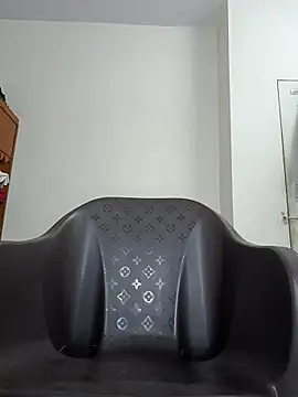 Snapshot of _surbhi_ chatting on October 2025 07:06:02 AM surbhi online show from October 2025 07:06:02 AM