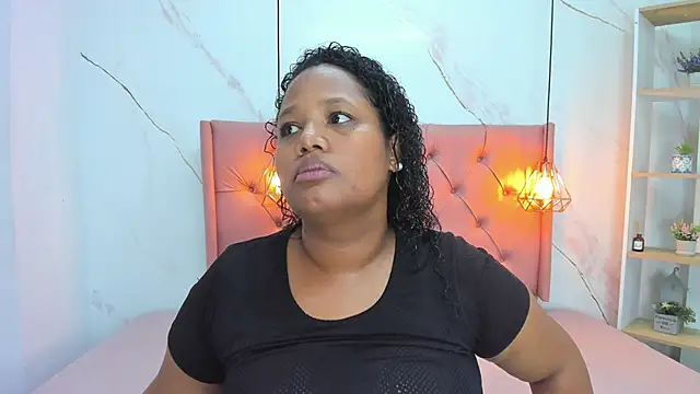 Belle Brunette online show from September 2025 09:30:01 PM