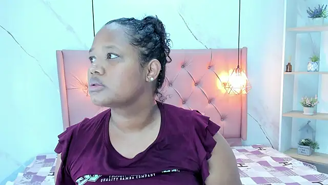 Belle Brunette online show from October 2025 09:35:01 PM