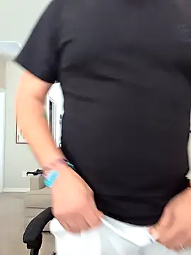 LeonesCalientes online show from July 2026 09:39:01 PM