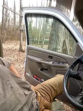 Snapshot of Themechanic420 chatting on February 2025 01:44:01 PM Themechanic420 online show from February 2025 01:44:01 PM