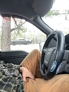 Snapshot of Themechanic420 chatting on March 2025 01:39:01 PM Themechanic420 online show from March 2025 01:39:01 PM