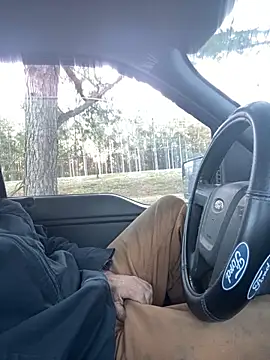 Snapshot of Themechanic420 chatting on March 2025 01:03:02 PM Themechanic420 online show from March 2025 01:03:02 PM