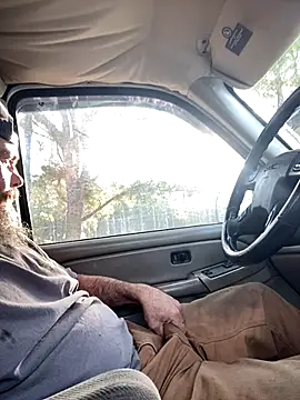 Snapshot of Themechanic420 chatting on November 2025 02:39:02 PM Themechanic420 online show from November 2025 02:39:02 PM