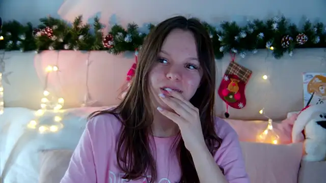 ElisabethDavis online show from January 2025 12:18:01 AM