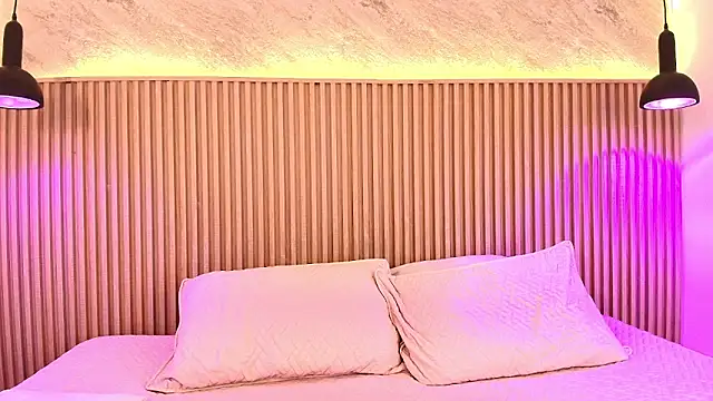 big tits in your face online show from October 2025 08:32:02 PM