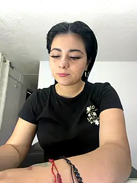 Natasha  Blue online show from November 2025 07:13:02 PM