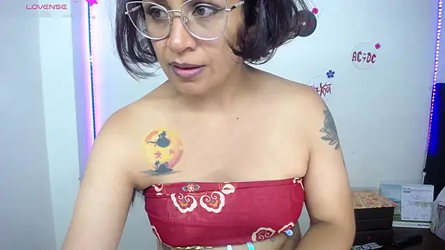 Snapshot of pinky_violeta chatting on July 2026 04:19:01 AM pinky violeta online show from July 2026 04:19:01 AM