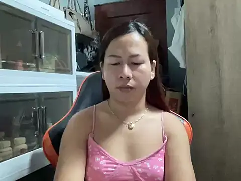 UrLove Marga online show from October 2025 10:32:02 PM