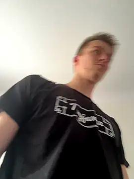 Toyjungee online show from October 2025 01:19:01 PM