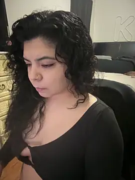 kimmiakiss22 online show from February 2026 09:53:02 PM