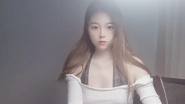 VaerySaenz online show from March 2025 05:00:02 AM