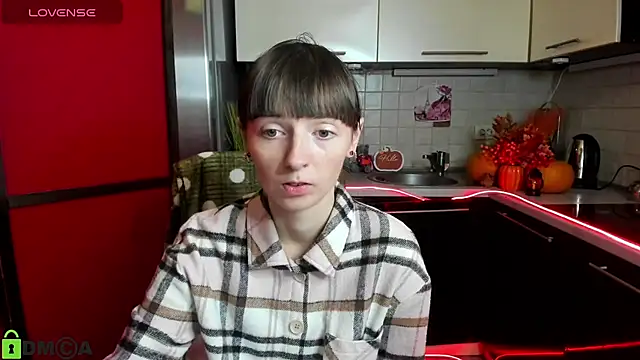 Snapshot of TayanaJons chatting on November 2025 07:52:02 AM TayanaJons online show from November 2025 07:52:02 AM