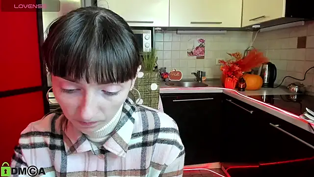 Snapshot of TayanaJons chatting on November 2025 08:03:02 AM TayanaJons online show from November 2025 08:03:02 AM