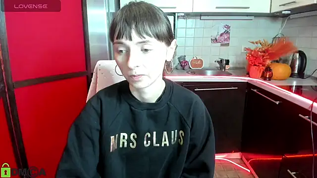 Snapshot of TayanaJons chatting on December 2025 07:57:02 AM TayanaJons online show from December 2025 07:57:02 AM