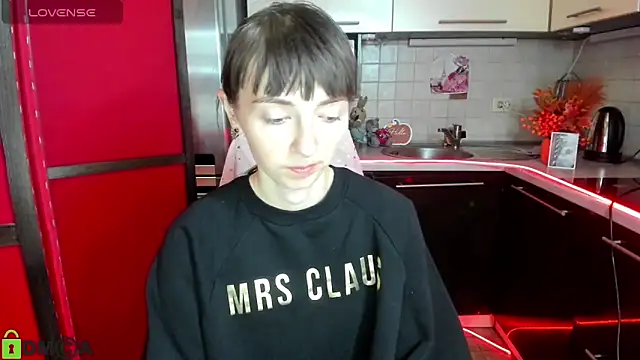 Snapshot of TayanaJons chatting on December 2025 08:00:02 AM TayanaJons online show from December 2025 08:00:02 AM