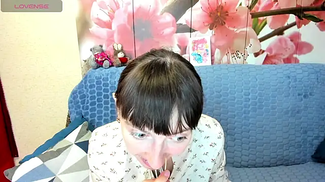 TayanaJons online show from June 2026 09:15:02 AM