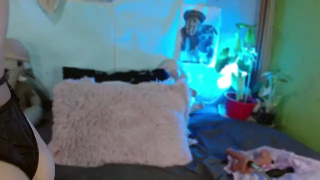 IM MAYA online show from September 2025 11:32:02 AM