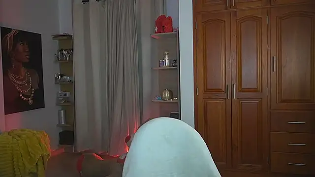 Snapshot of astreaharmonia chatting on November 2025 11:15:01 PM astreaharmonia online show from November 2025 11:15:01 PM