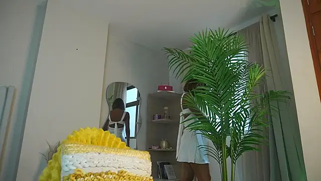 Snapshot of astreaharmonia chatting on November 2025 08:10:01 PM astreaharmonia online show from November 2025 08:10:01 PM