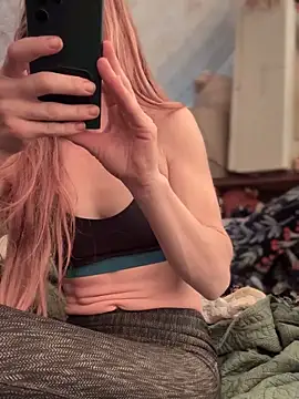 GoldenFlameGoddess online show from November 2025 05:56:01 PM