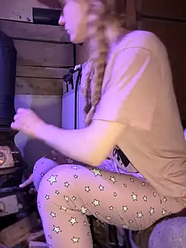 GoldenFlameGoddess online show from February 2026 05:16:02 AM