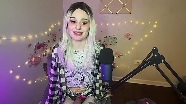 Starr1123 online show from March 2026 04:42:01 AM