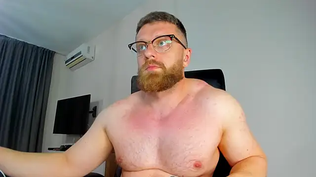 Snapshot of Findom_guy chatting on April 2026 08:57:02 PM Findom guy online show from April 2026 08:57:02 PM