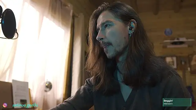 Snapshot of Antinoo_Gnothi chatting on October 2025 03:42:02 PM Antinoo Gnothi online show from October 2025 03:42:02 PM