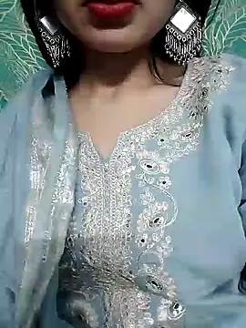 Snapshot of Noor_Darliing chatting on January 2025 08:40:02 PM Noor Darliing online show from January 2025 08:40:02 PM