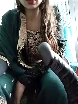 Snapshot of Noor_Darliing chatting on January 2025 05:56:01 PM Noor Darliing online show from January 2025 05:56:01 PM