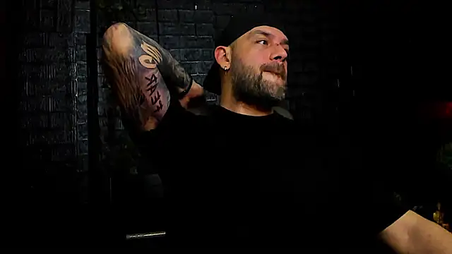 LexXHardy online show from December 2025 12:40:01 AM