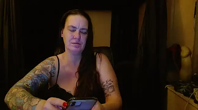 Snapshot of SimoneMoore chatting on March 2025 05:54:01 AM SimoneMoore online show from March 2025 05:54:01 AM