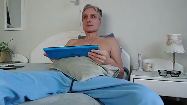 StrongBill online show from December 2024 07:14:01 AM