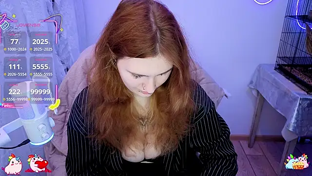  Chlo  e online show from December 2025 01:42:01 PM