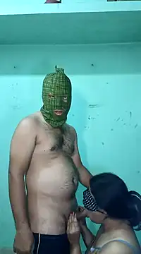 Snapshot of hotty_Sexy-couple chatting on December 2024 11:44:01 AM hotty Sexy-couple online show from December 2024 11:44:01 AM