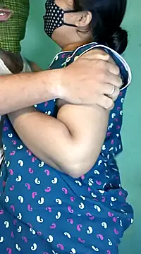 Snapshot of hotty_Sexy-couple chatting on December 2024 11:56:02 AM hotty Sexy-couple online show from December 2024 11:56:02 AM