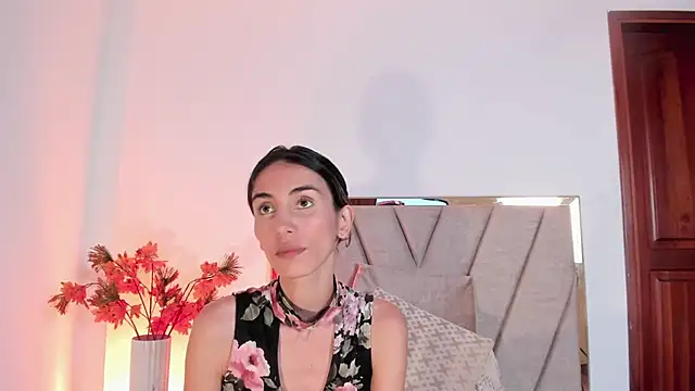 Nina Cavaali online show from February 2025 10:03:02 PM