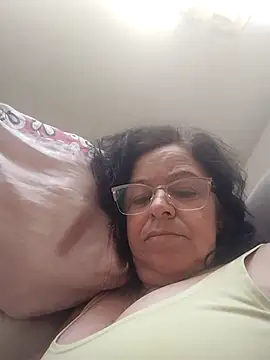 Snapshot of mariy522 chatting on November 2025 04:52:02 PM mariy522 online show from November 2025 04:52:02 PM