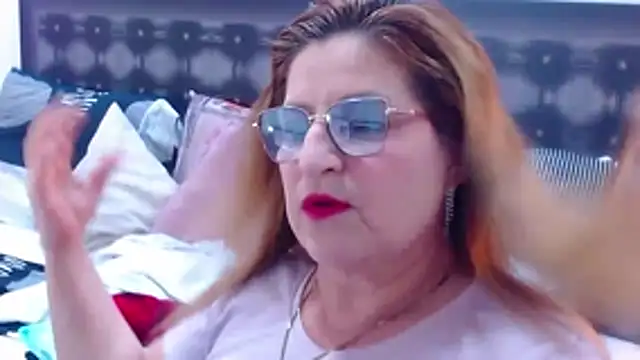 sandra 20 online show from October 2025 11:25:01 AM