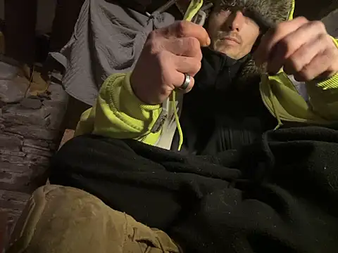 Snapshot of KBONE36 chatting on March 2025 09:32:02 AM KBONE36 online show from March 2025 09:32:02 AM